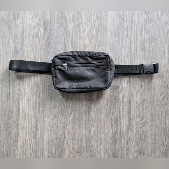 Classic Black Fanny Pack & Club Bag - Picture 2 of 7